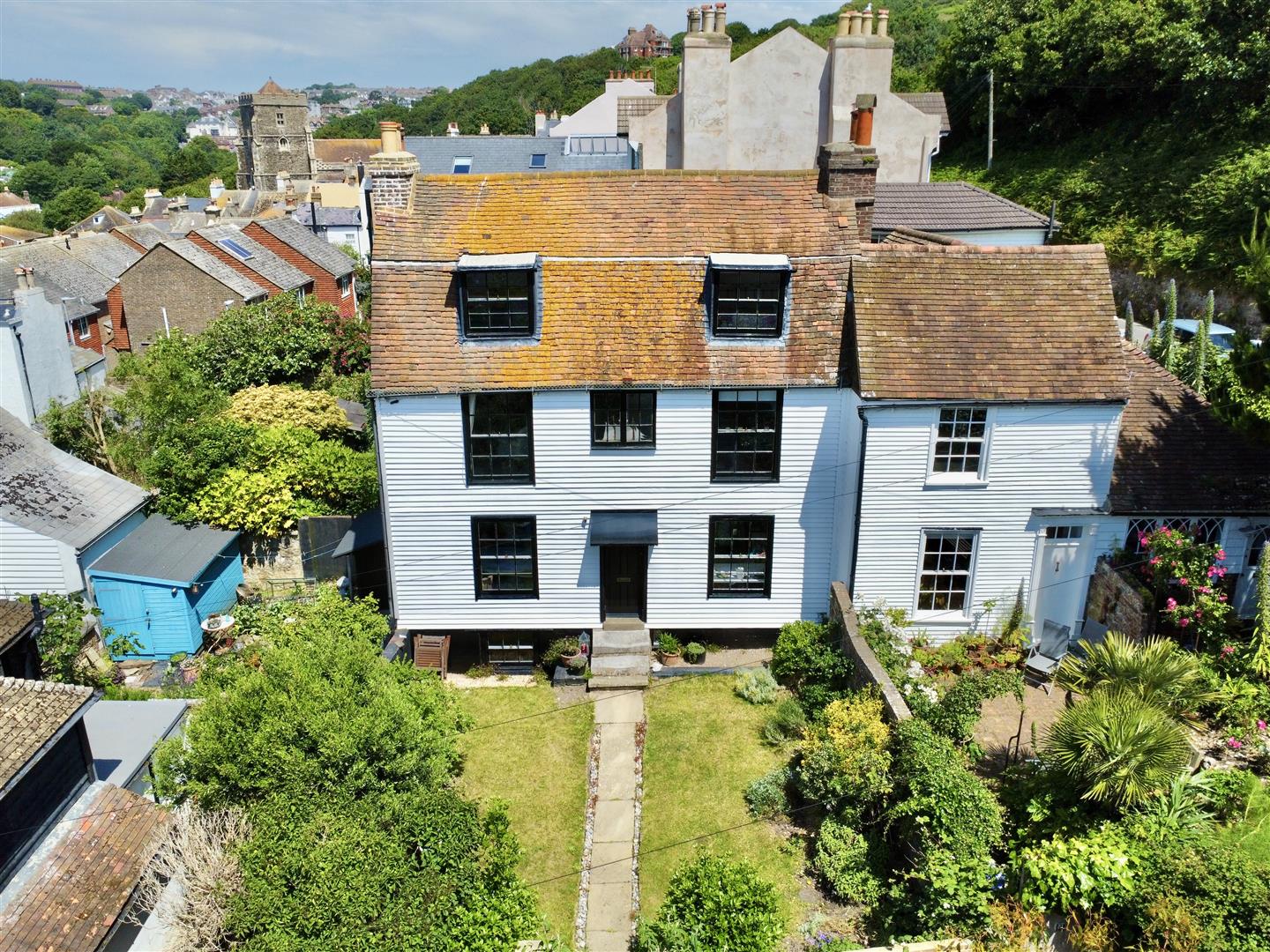 6 bed property in Woods Passage, Old Town, Hastings